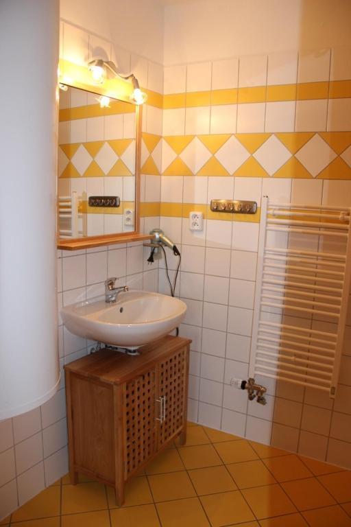 Apartment Adam